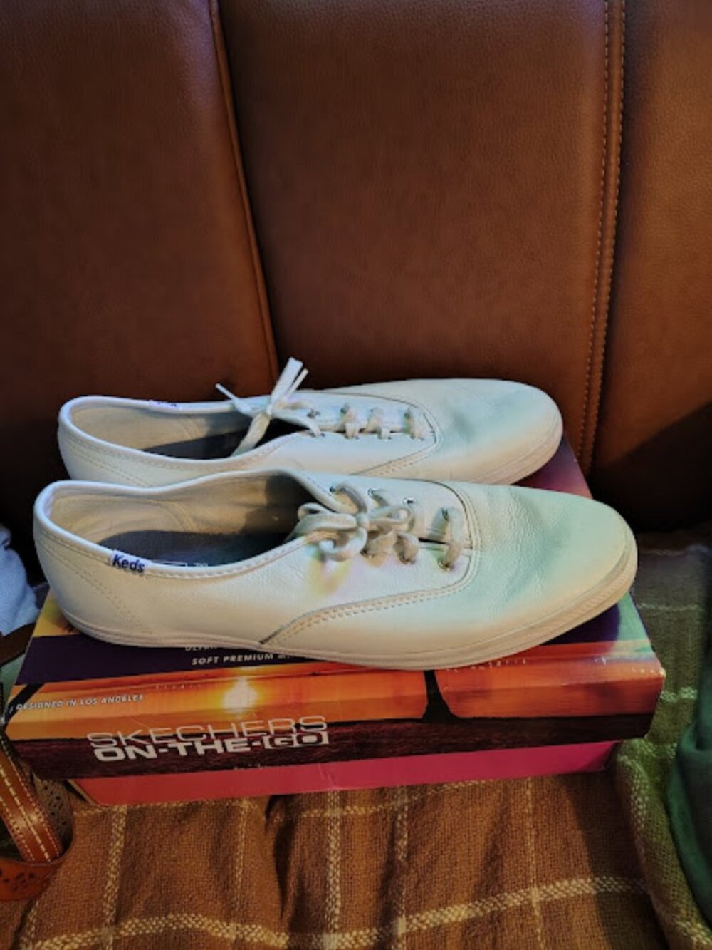 Keds White leather sneakers size 11 - Picture 2 of 3